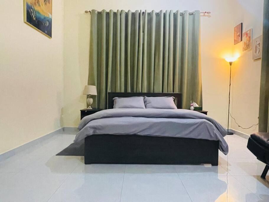 Luxury Private Studio Apartment Close To Airport أبو ظبي المظهر الخارجي الصورة