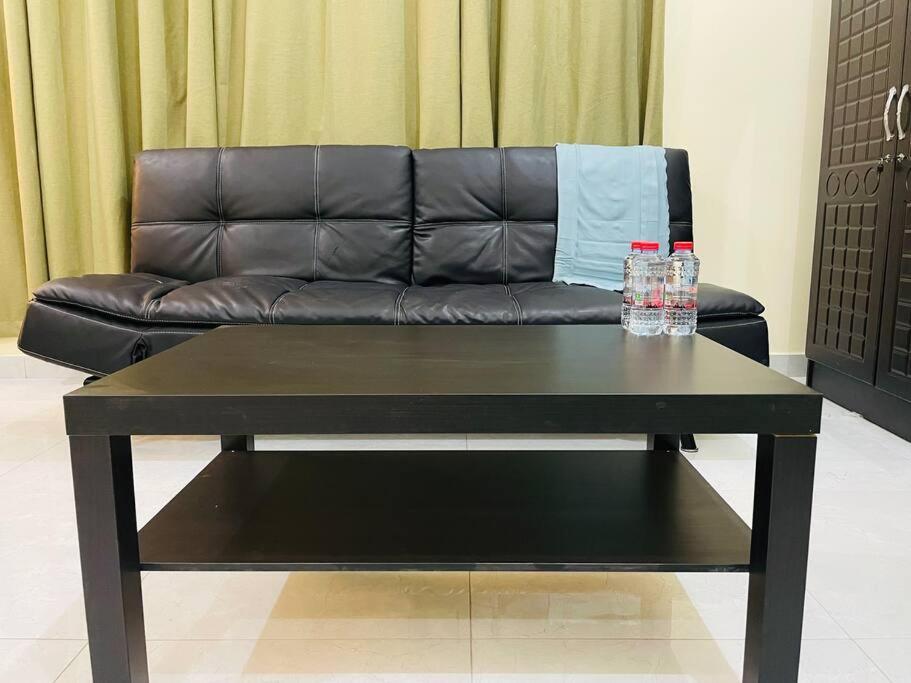 Luxury Private Studio Apartment Close To Airport أبو ظبي المظهر الخارجي الصورة