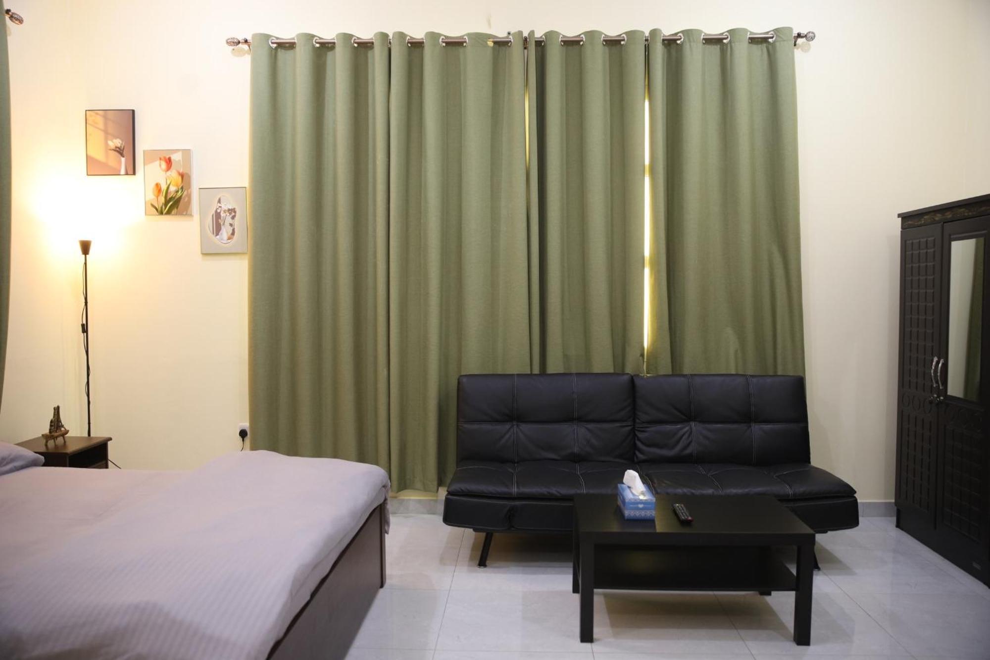 Luxury Private Studio Apartment Close To Airport أبو ظبي المظهر الخارجي الصورة