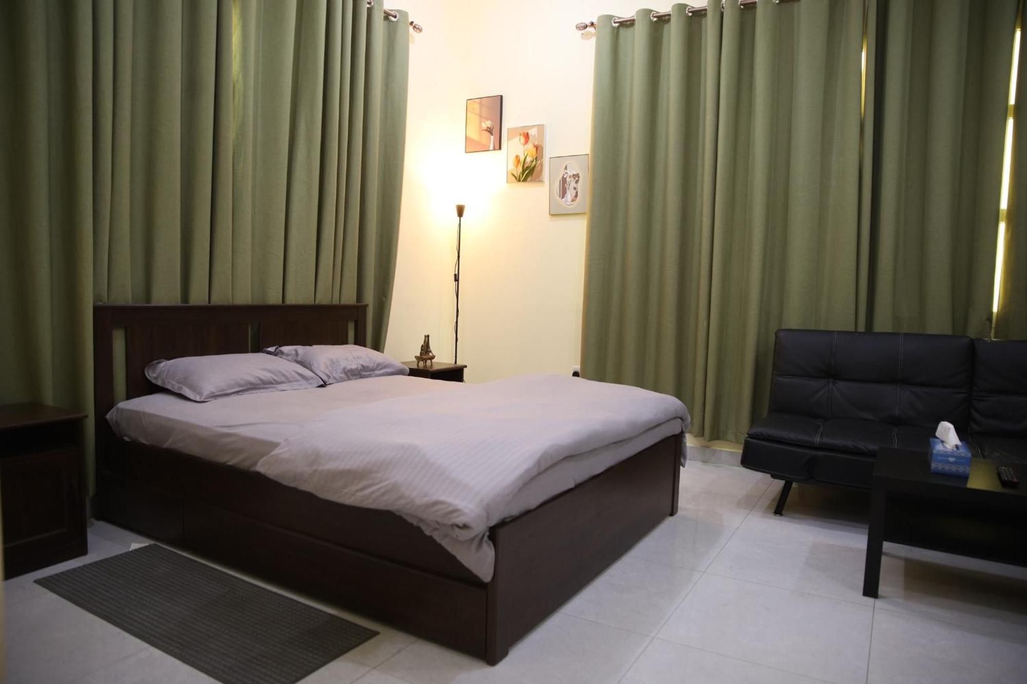 Luxury Private Studio Apartment Close To Airport أبو ظبي المظهر الخارجي الصورة